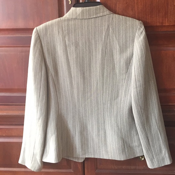 Sandra Women’s Beige/Black Blazer Size 6 - Picture 3 of 5